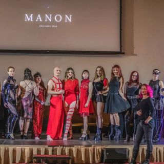 Minulý týden jsem měla tu čest zúčastnit se @intimity_festival a musím říct, že to byla náročná, ale úžasná zkušenost! Po...